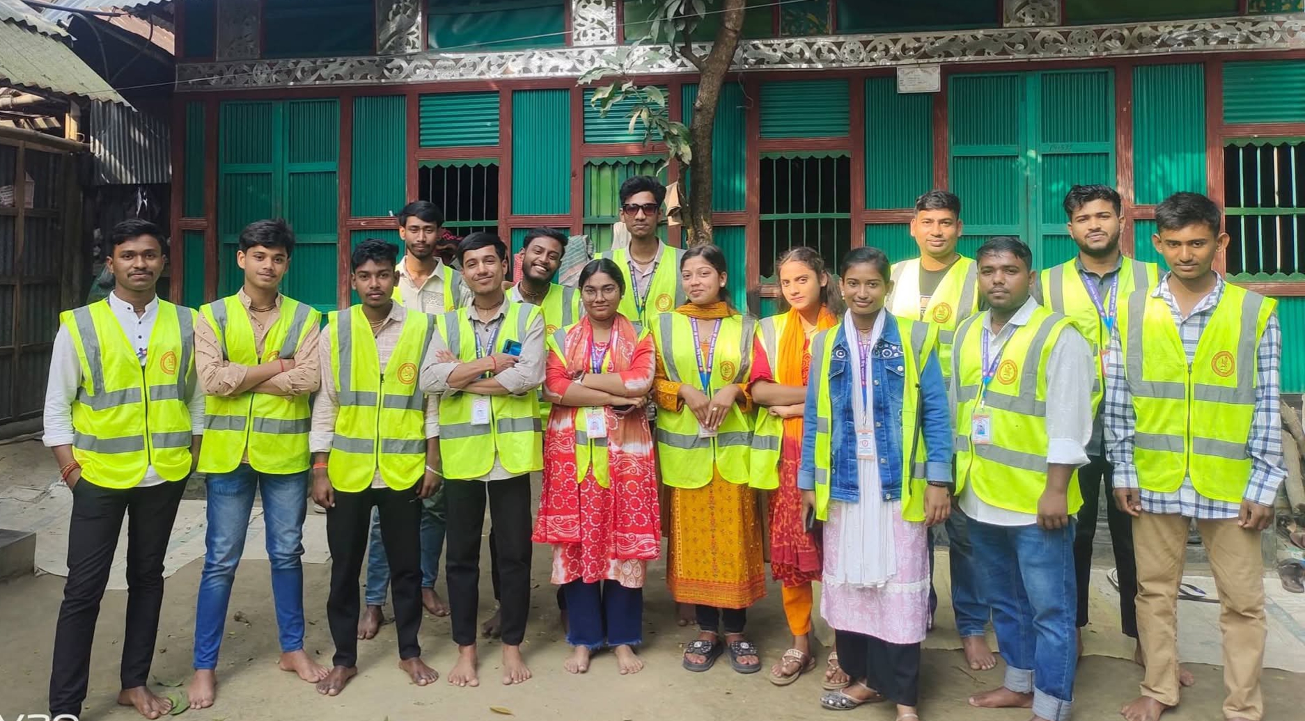 নামযজ্ঞ ঘিরে শৃঙ্খলা ও সেবার দৃষ্টান্ত—বরুড়ায় স্বেচ্ছাসেবক হিসেবে দায়িত্বে বাংলাদেশ হিন্দু মহাসংঘ