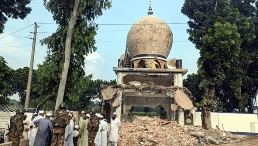 ১৬ মাসে সারাদেশে ১১৩টি মাজারে হামলা, শীর্ষে ঢাকা বিভাগ