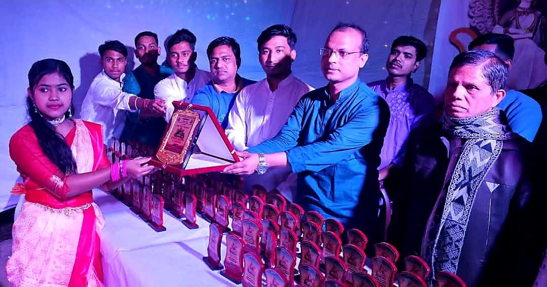 লোহাগাড়ার কলাউজান নাথপাড়ায় বাণী অর্চনা উদযাপন