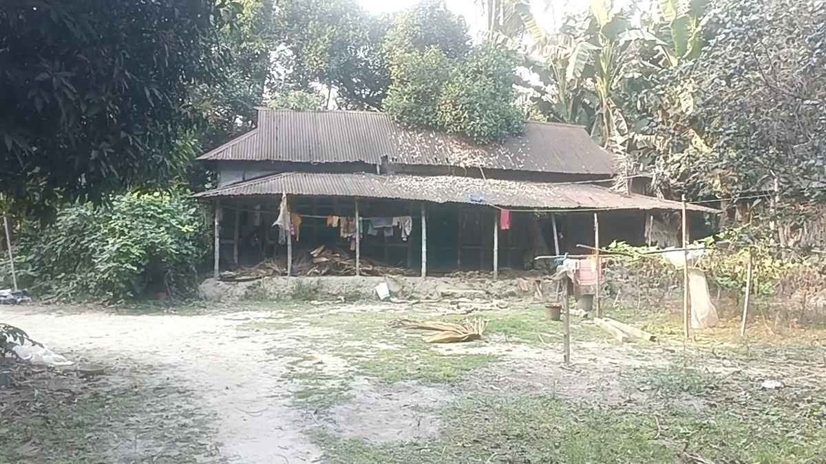বারহাট্টায় গোপীনাথ মন্দিরের দেবোত্তর সম্পত্তি দখলের অভিযোগ