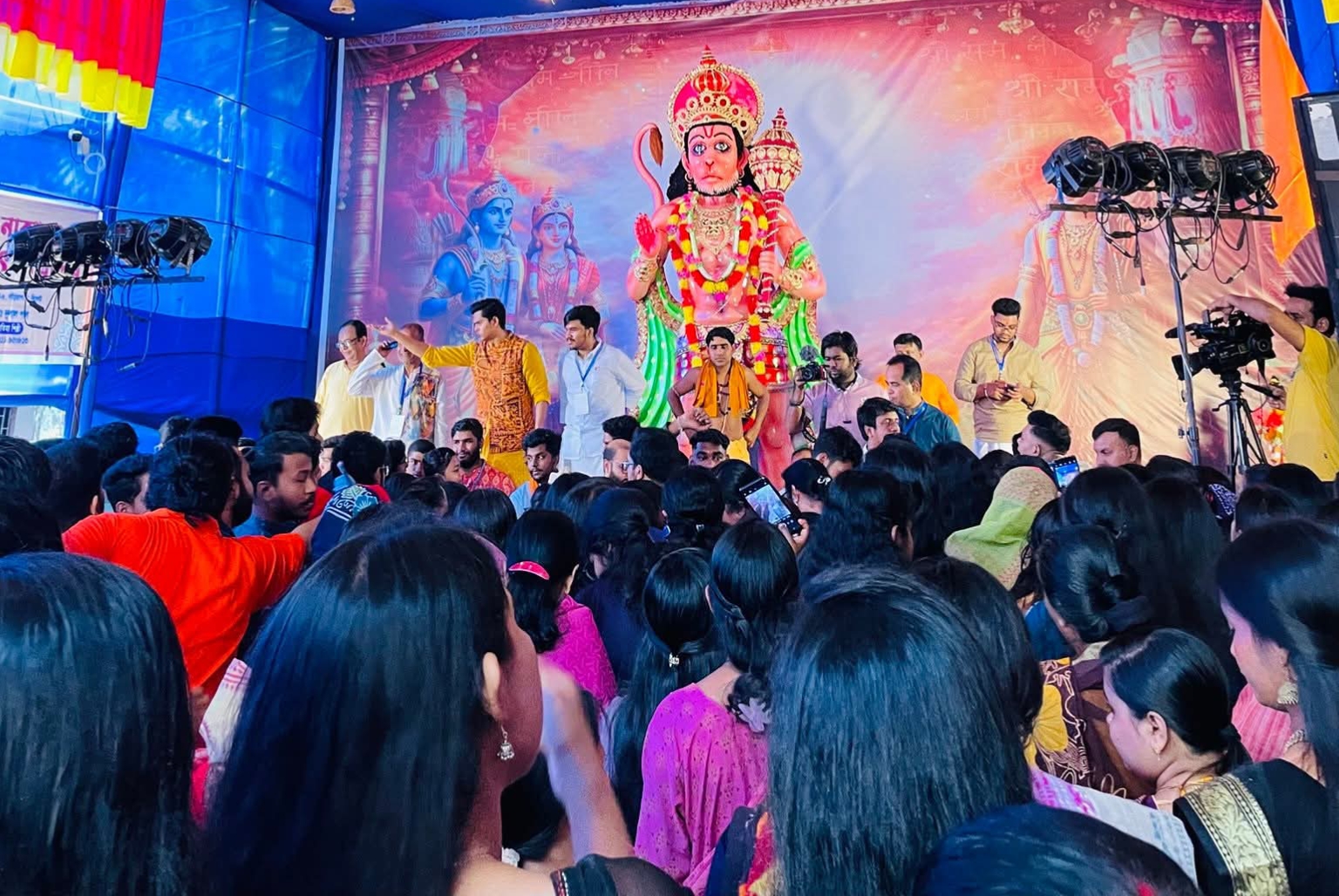 সিলেটে হনুমান জয়ন্তী: ভক্তির ঢলে প্রাণবন্ত দাড়িয়াপাড়া