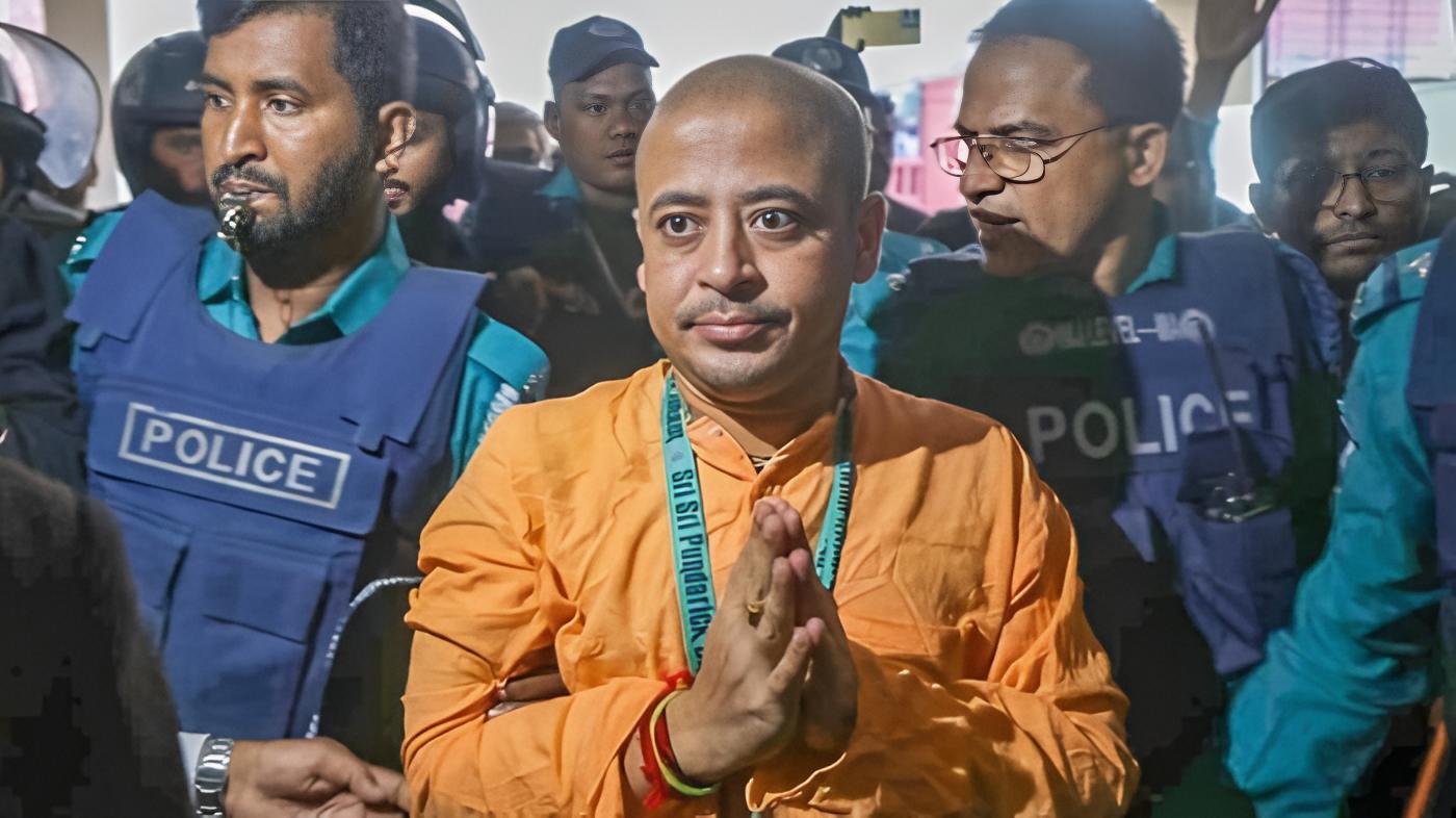 আরেক মামলায় চিন্ময় দাসকে গ্রেপ্তার দেখাতে আদালতে শুনানি
