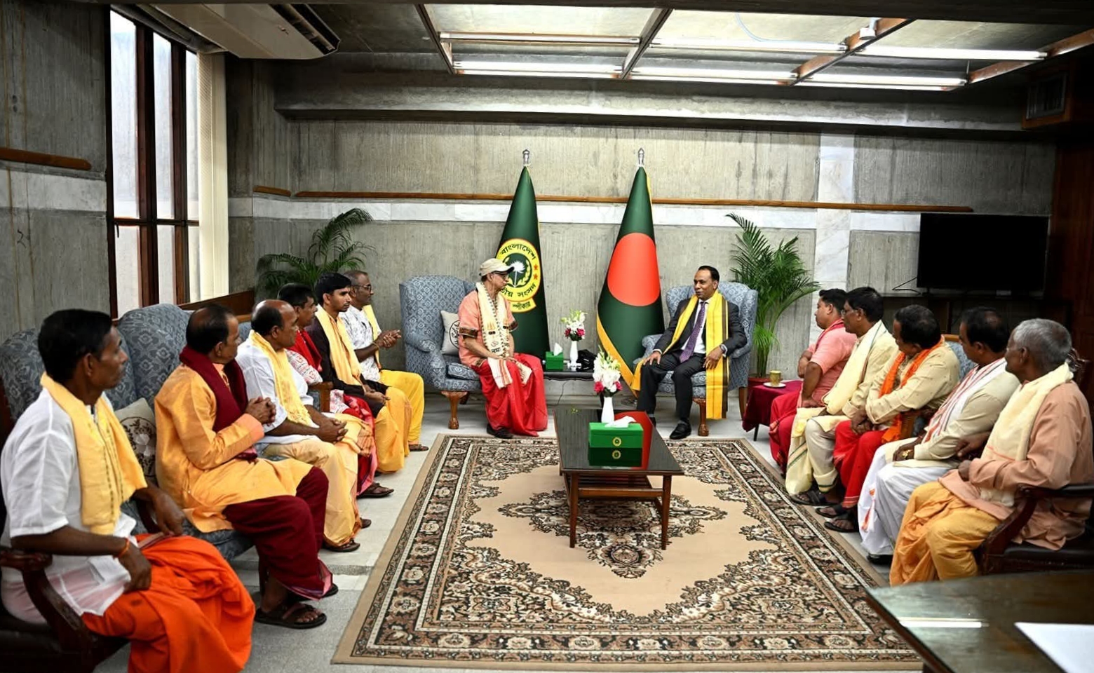 ডেপুটি স্পীকারের সঙ্গে ব্রাহ্মণ পুরোহিত সম্প্রদায়ের সৌজন্য সাক্ষাৎ