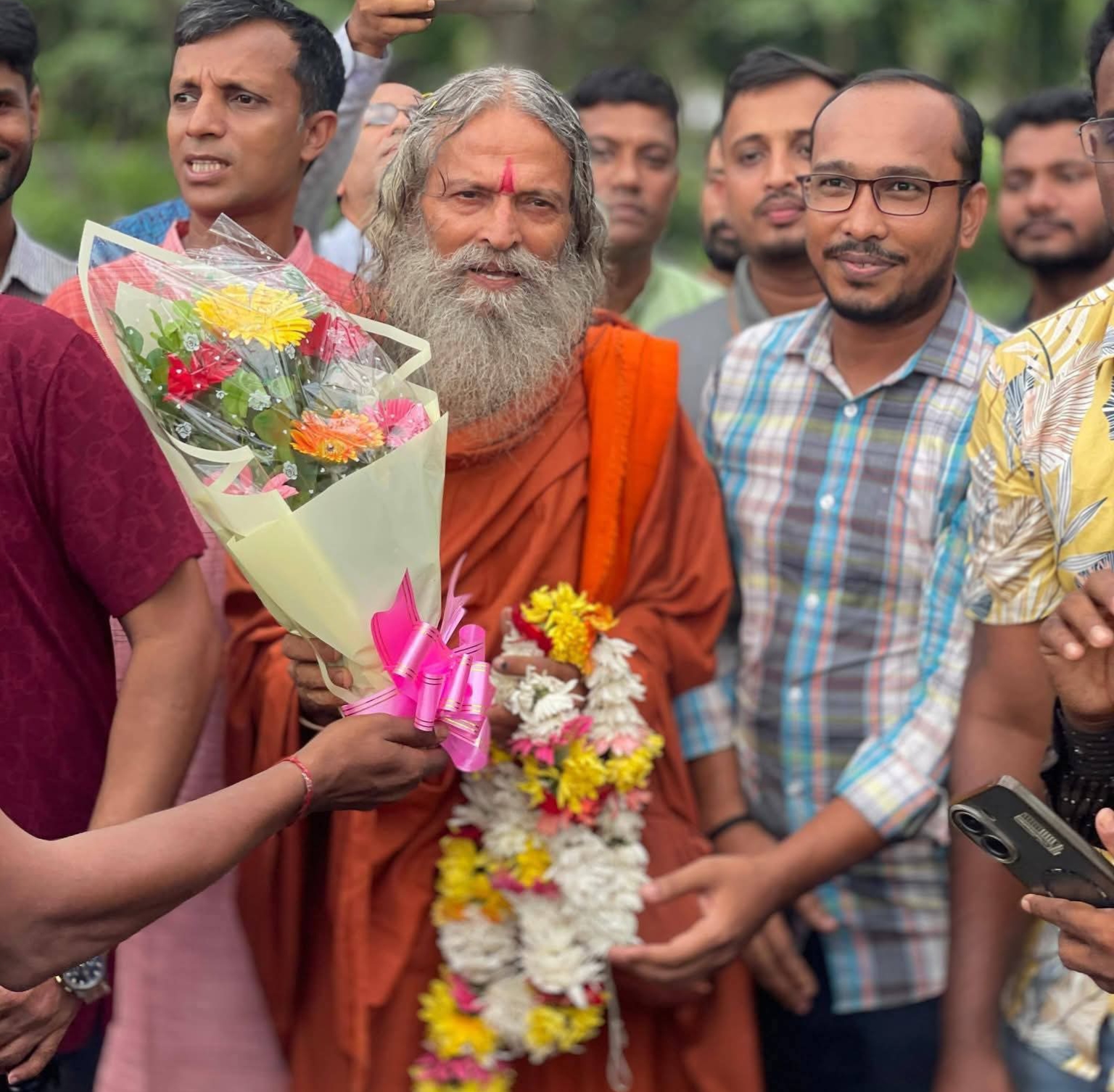 চট্টগ্রামে যোগাচার্য শ্রীমৎ স্বামী জ্যোতিষানন্দ পুরীর শুভ পদার্পণ