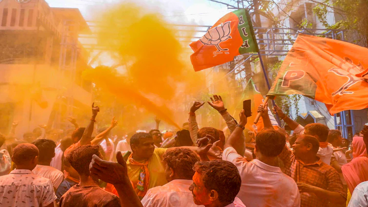 রবীন্দ্রজয়ন্তীতে শপথ নিবে পশ্চিমবঙ্গের বিজেপি সরকার