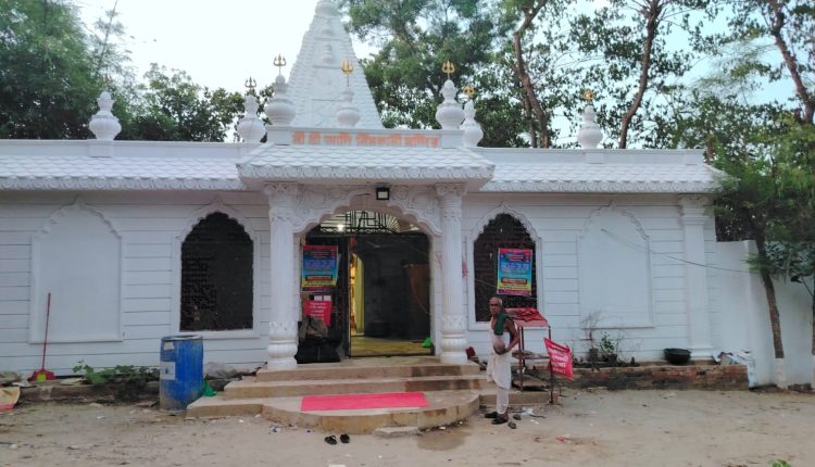 বাঁশখালীতে প্রায় সাড়ে তিনশত বর্ষী মন্দিরে দুঃসাহসিক চুরি