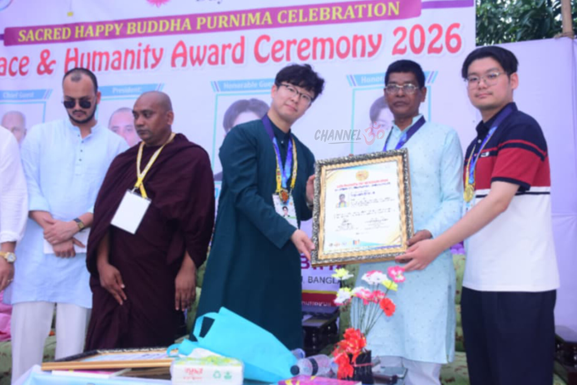 আন্তর্জাতিক 'বুদ্ধ পূর্ণিমা পিস অ্যান্ড হিউম্যানিটি অ্যাওয়ার্ড-২০২৬' পেলেন ডা. তাপস বড়ুয়া