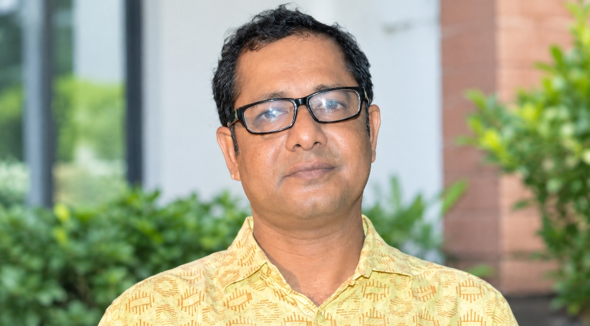 সাংবাদিক পুলকের পাওনা ১০ লাখ টাকা পরিশোধ করল সমকাল